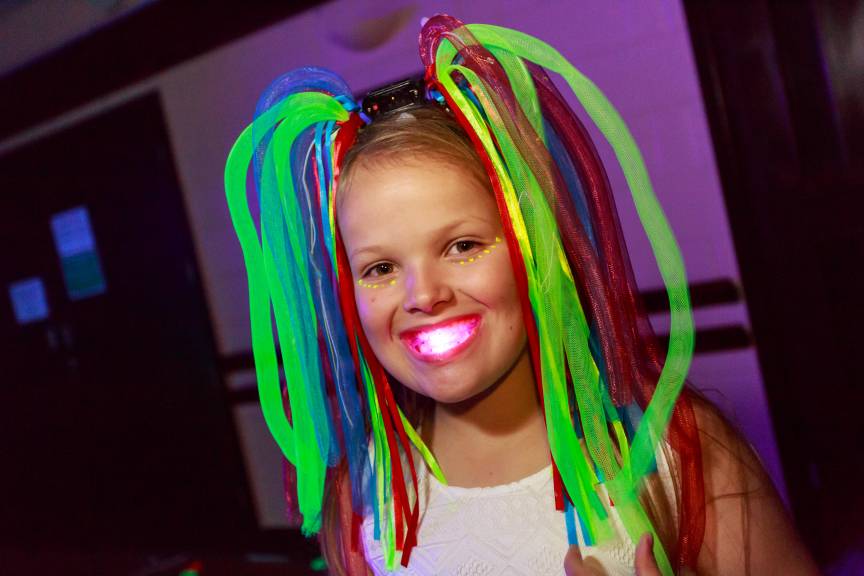 How To Throw a Rave-Tastic Kids Neon Party